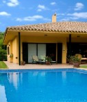 Haus-mit-Pool-127x150 in Dr. Klein finanziert Auslandsimmobilien 