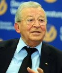 dr. reinfried pohl dvag Reinfried Pohl