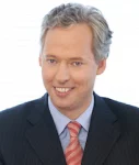 nölke Johannes Nölke, Optegra