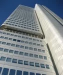 Silberturm-IVG Der Silberturm war früher Sitz der Dresdner Bank und ist heute an die Deutsche Bahn vermietet.