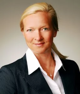 Brogt, Daniela - Henderson 408