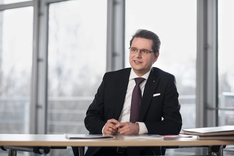 Swiss Life: Falko Knabe Swiss Life: Falko Knabe