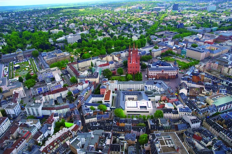 Reale Werte 11 und 12 Wiesbaden