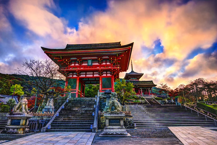 Japan Tempel Natur - 750