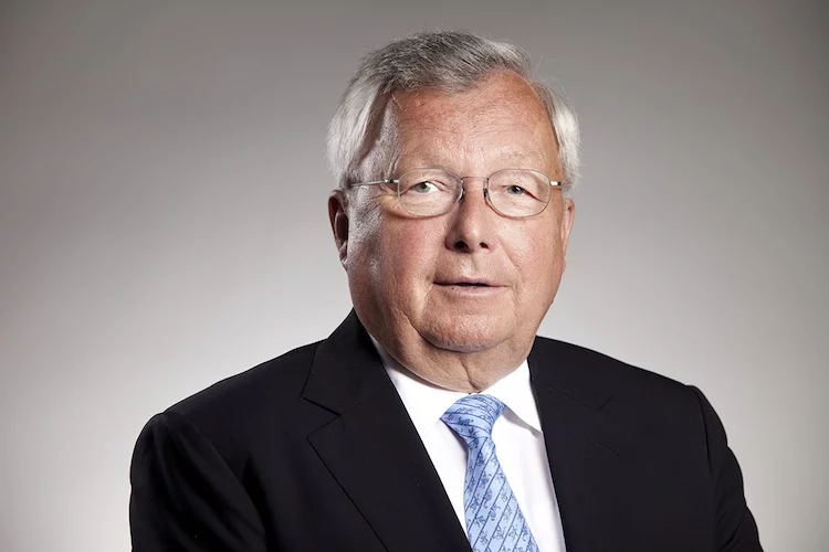 Dr.Olearius750