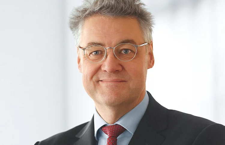 Dr. Stephan DB750