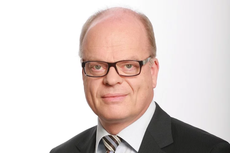 Kolvenbach_Longial