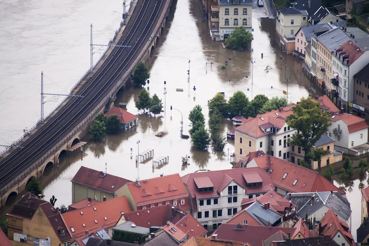 immobilienpolicen-hochwasser