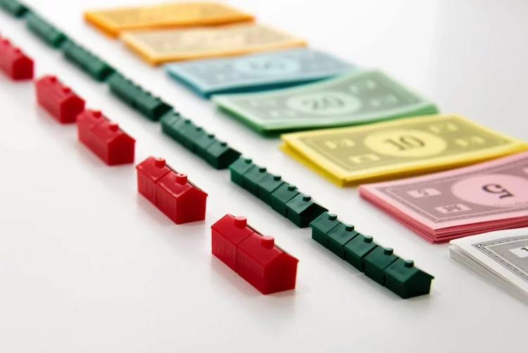 Monopoly_shutterstock_236759005 Kopie 2