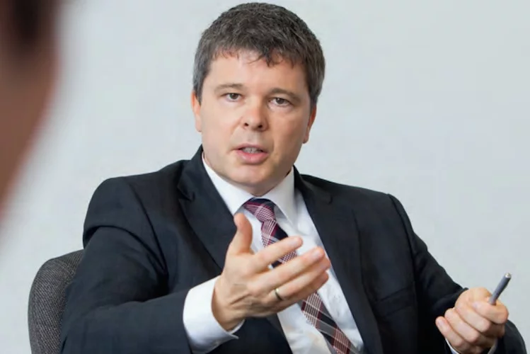barton-roundtable