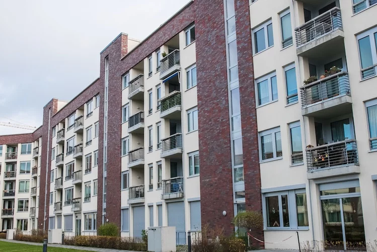 wohnhaeuser-shutt_361769072