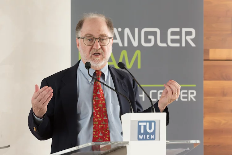 Professor Sheridan Titman äußert sich zur Prognostizierbarkeit von Aktienkursen.