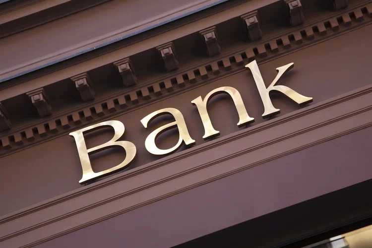 Auch Bank-Aktien können interessant sein.