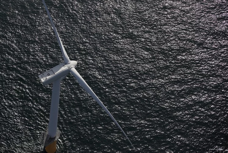 Schwimmende Windparks haben den Vorteil, dass sie auch in Meeresgebieten mit großen Wassertiefen gebaut werden können.