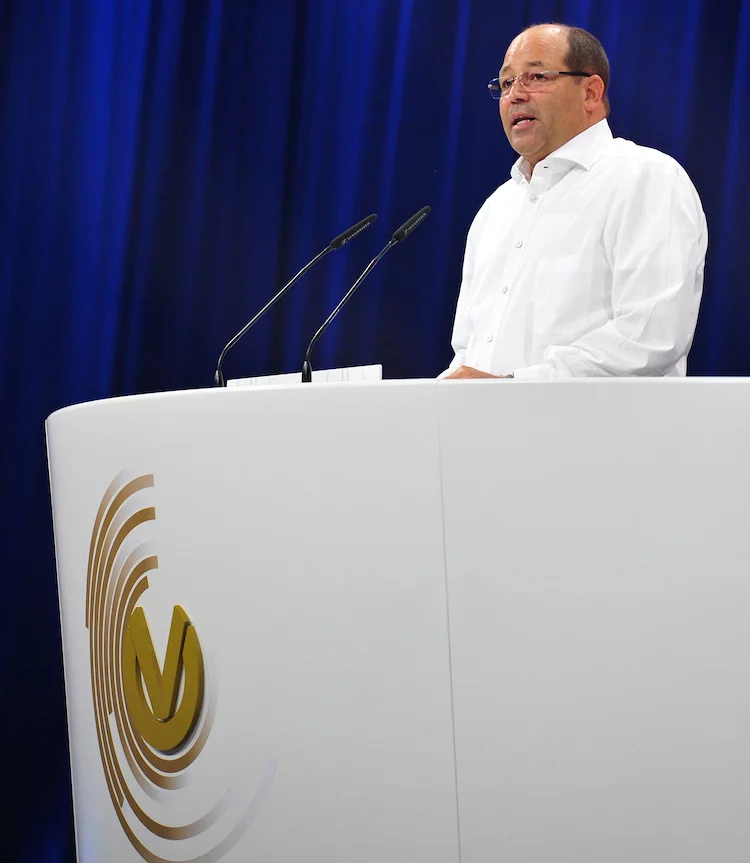 Andreas Pohl, DVAG, eröffnet das Zukunftsforum in Leipzig