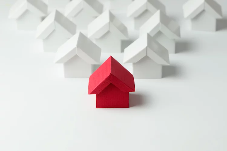 haus index rot papier dreieck shutterstock_432669673