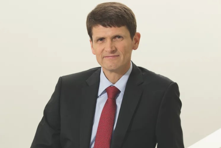 Jörg Schneider, Finanzchef der Munich Re