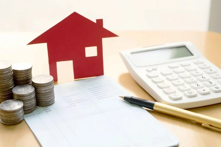 haus-geld-rechner-rendite-shutterstock_561042823