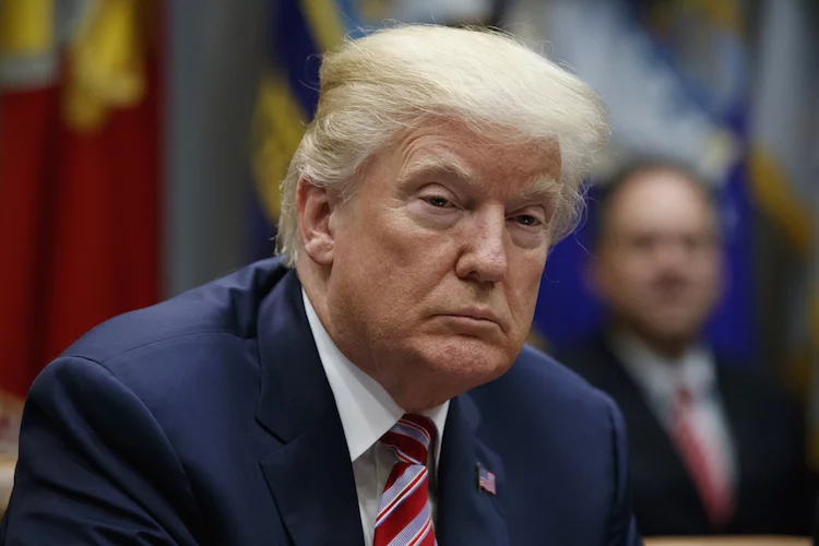 Wenig zu lachen: Die Noten für die Regierung von Präsident Donald Trump fallen bislang wenig erfreulich aus.