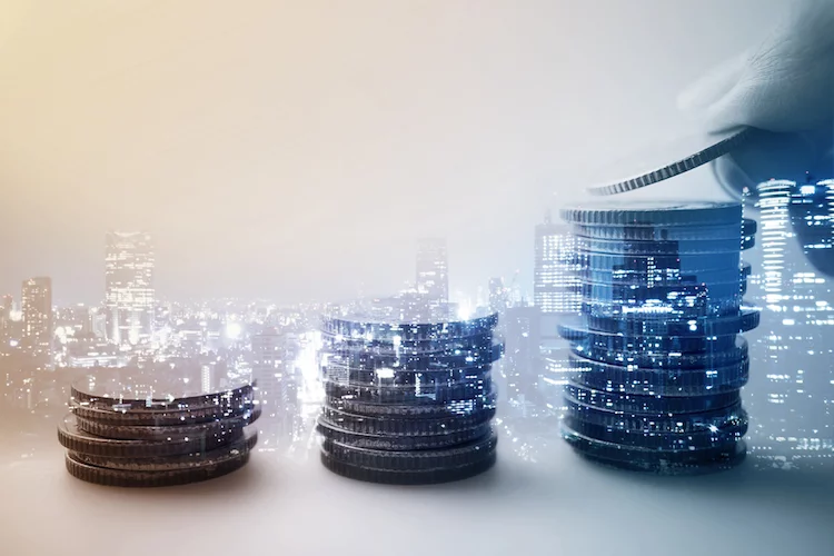 fonds investieren geld anlage zinsen shutterstock_369968864