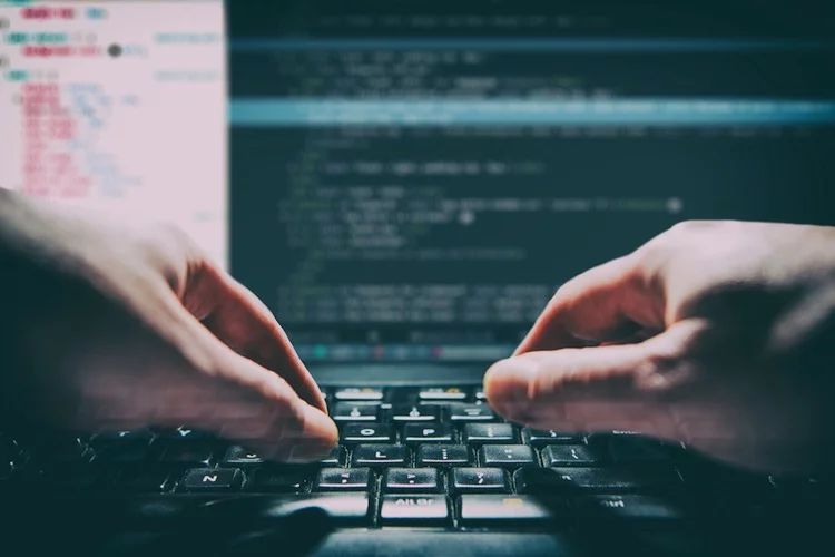 Von Erpressersoftware - sogenannter Ransomware - waren laut der Studie sieben Prozent der Nutzer in Deutschland betroffen. Ihnen wurden die Daten auf ihrem Rechner verschlüsselt und dann ein Lösegeld für die Freigabe verlangt.