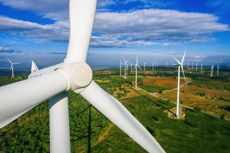 windpark-shutterstock_613952867