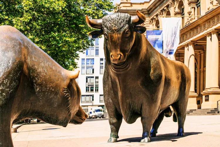 bulle baer frankfurt boerse shutterstock_781734469