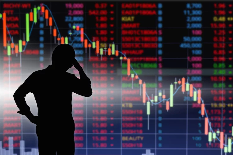 Investoren sorgen sich davor, dass die Kursstürze im Oktober ein Vorbote für 2019 waren. Die Zinnstrukturkurve ist ein Indiz dafür.