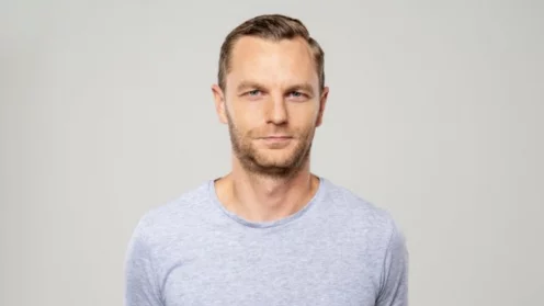 Porträtbild von Mintos CEO Martins Sulte im T-Shirt.