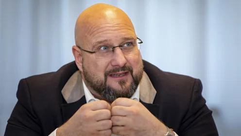 Andreas Schrobback auf dem Cash. Branchengipfel