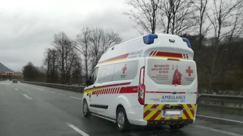 Krank auf Reisen, Krankenrücktransport, Krankentransport
