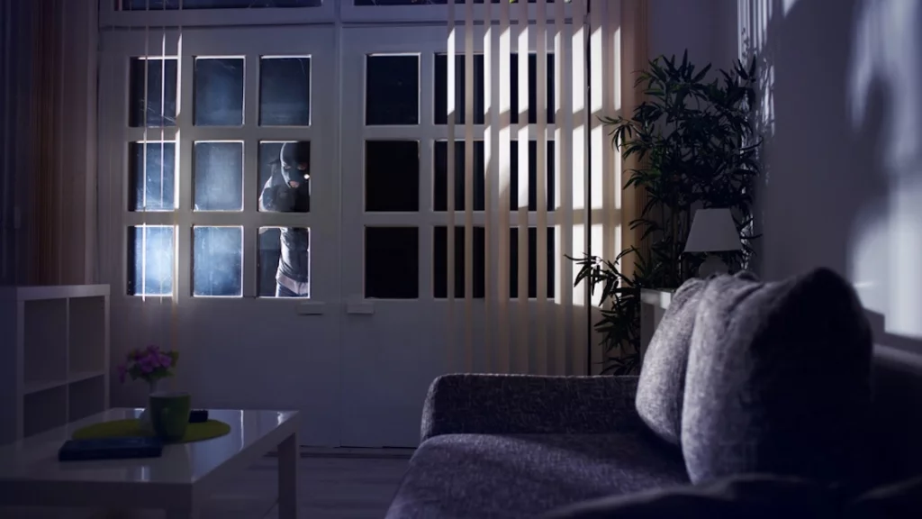 Einbruch bei Nacht, Diebstahl, Versicherung, Hausrat, GDV