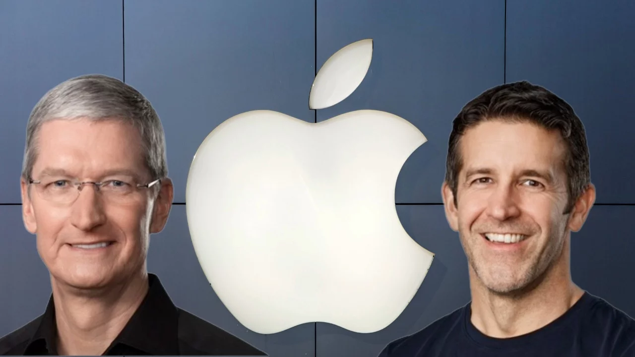 Tim Cook und John Ternus vor eine Apple-Logo