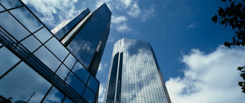 Deutsche-Bank-Zentrale in Frankfurt. Das Imperium wächst weiter. 