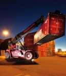 Buss_Container Der Container eines Anlegers wird transportiert