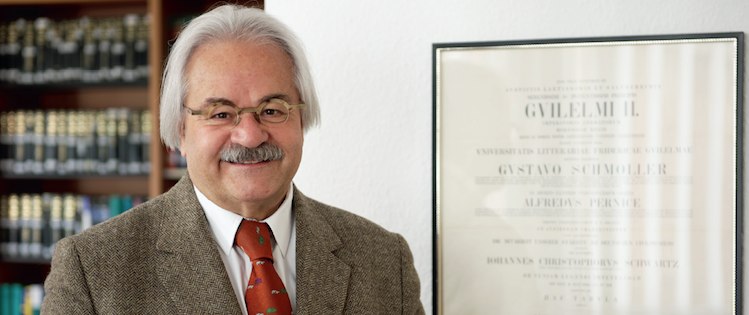 Preisbindung: Prof. Dr. Hans-Peter Schwintowski