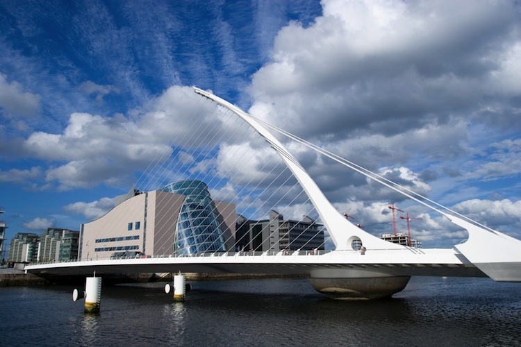 Beckett Bridge