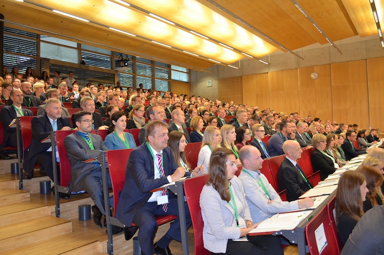 Rund 400 Teilnehmer kamen zum 11. Nordbayerischen Versicherungstag.