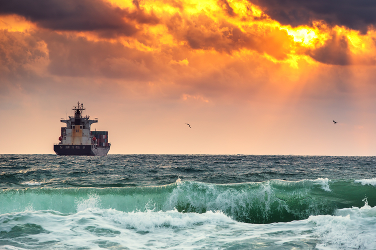 Auf den Zeitchartermärkten für Containerfrachter der marktgängigen Größen hat das hohe Flottenwachstum des Jahres 2015 deutliche Spuren hinterlassen.