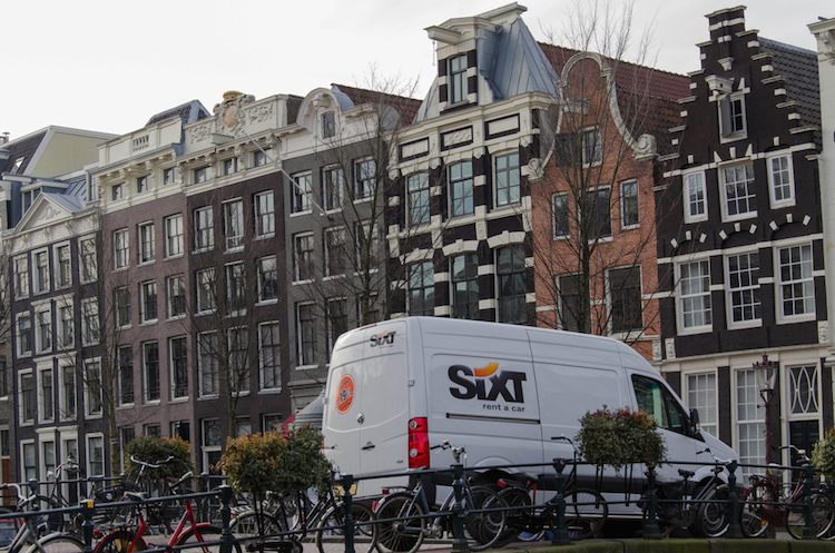 Mietwagen von Sixt in Amsterdam.