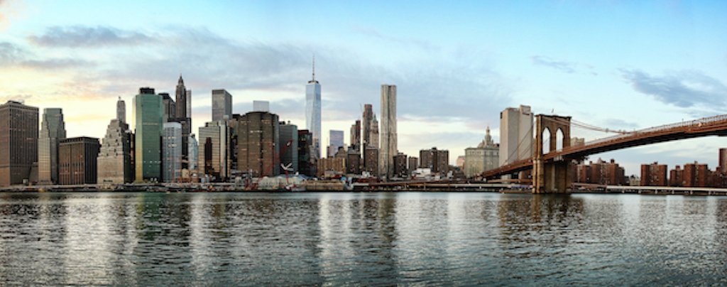 Blick auf New York über den East River