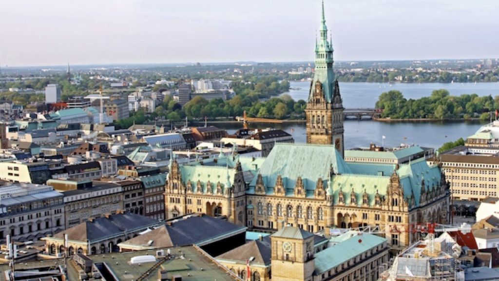 Blick auf die City von Hamburg