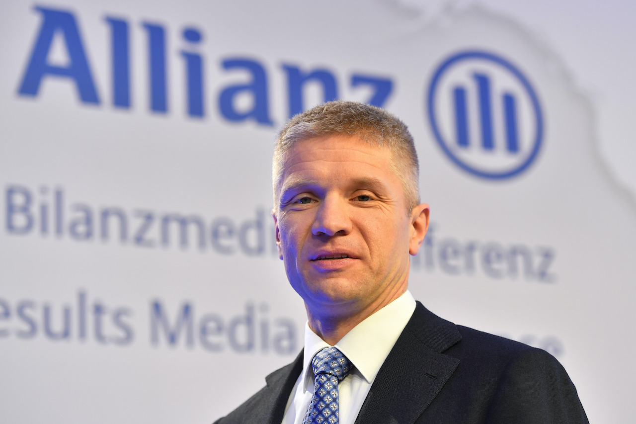 Allianz will Kundenmilliarden bis 2025 klimafreundlicher anlegen Cash.