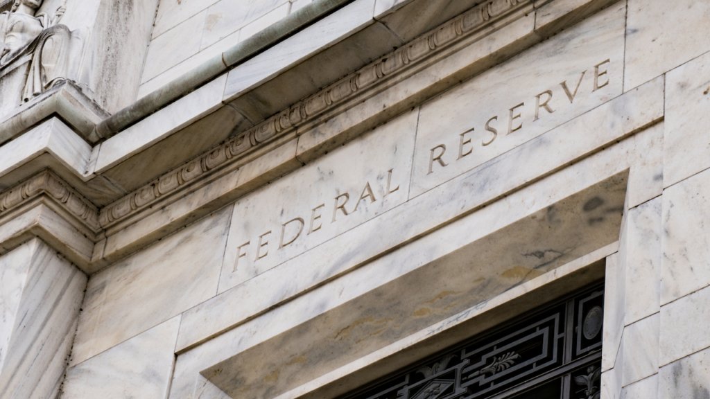 Eingang des Fed-Gebäudes in Washington