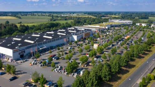 Luftaufnahme des Fachmarktzentrums, das Hahn erworben hat