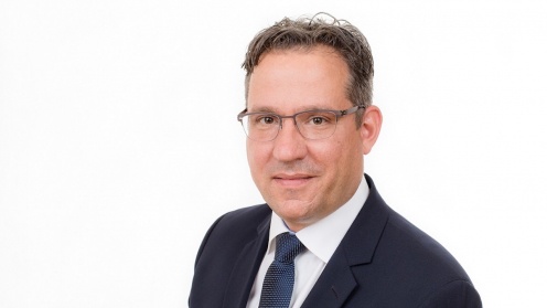 Aurelius Chef Jan rehbock schaut in die Kamera