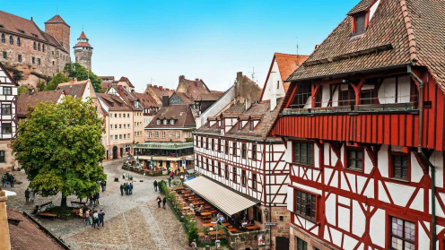 Fachwerkhäuser und Marktplatz in Nürnberg