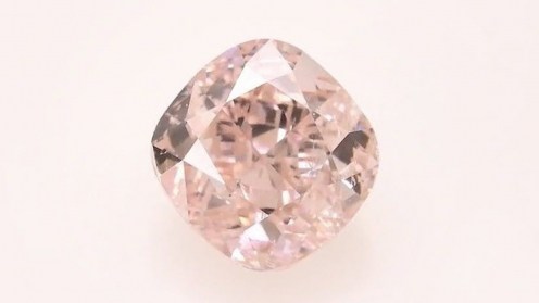 Großaufnahme des ersten Diamanten von Finexity