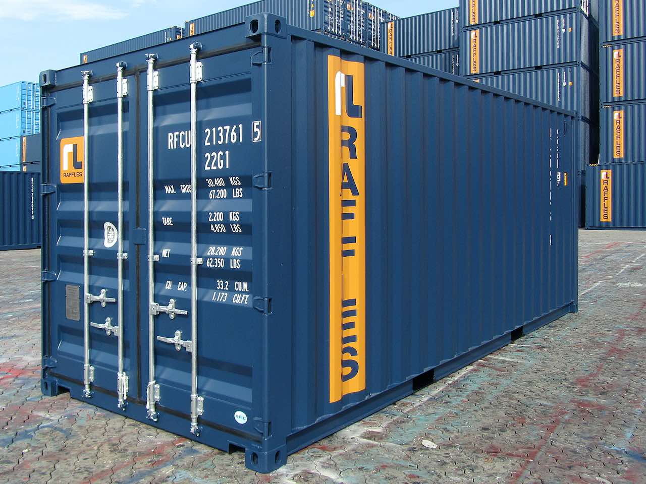 Dunkelblauer Standardcontainer aus dem Repertoire von Buss Capital Invest