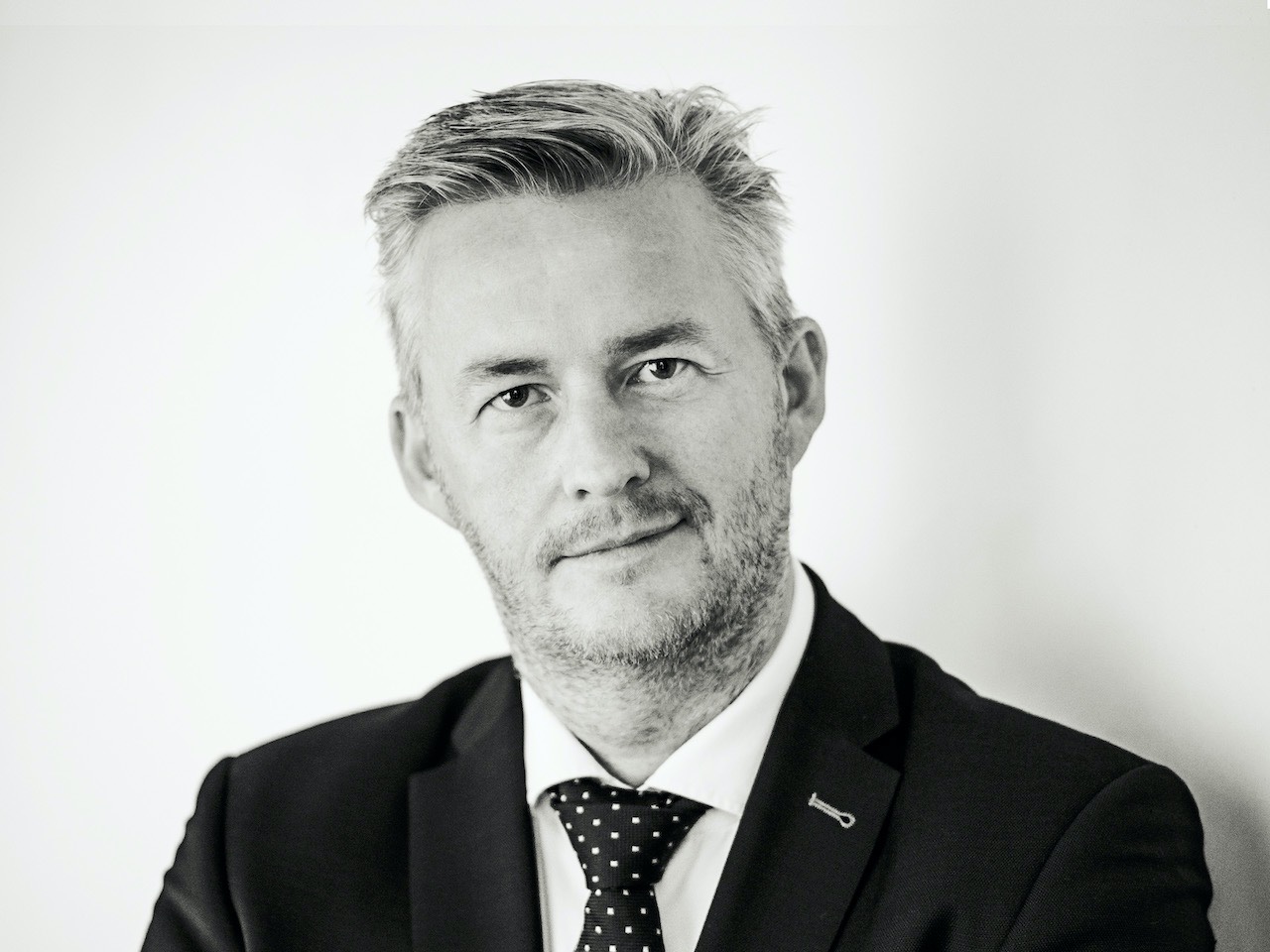 Schwarz-weiß-Porträt von Ökorenta Geschäftsführer Jörg Busboom